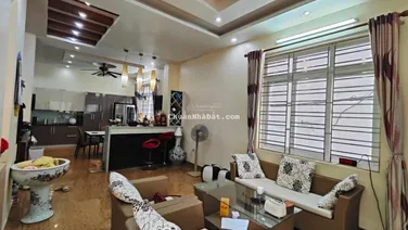 Nhà dân 5 tầng phố Lê Lợi. Ngõ ô tô để ngày đêm. Mặt tiền 7m cực đẹp. Giá 8.8 tỷ.