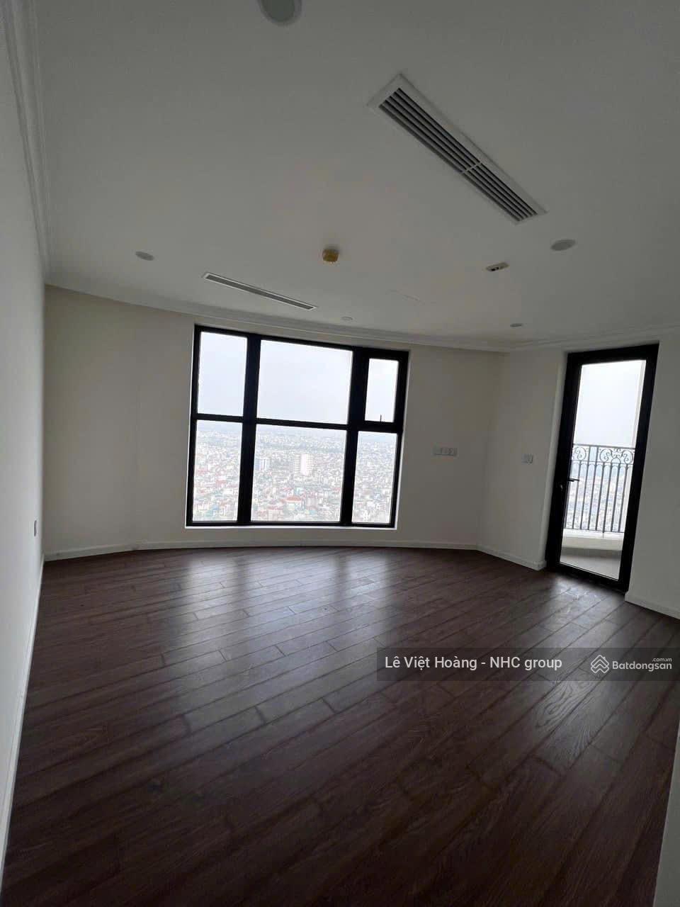 Bán gấp căn hộ 4PN 129m2 Sunshine Garden - Minh Khai - Hai Bà Trưng giá 6tỷ8 LH E Hoàng 0812 395 ***