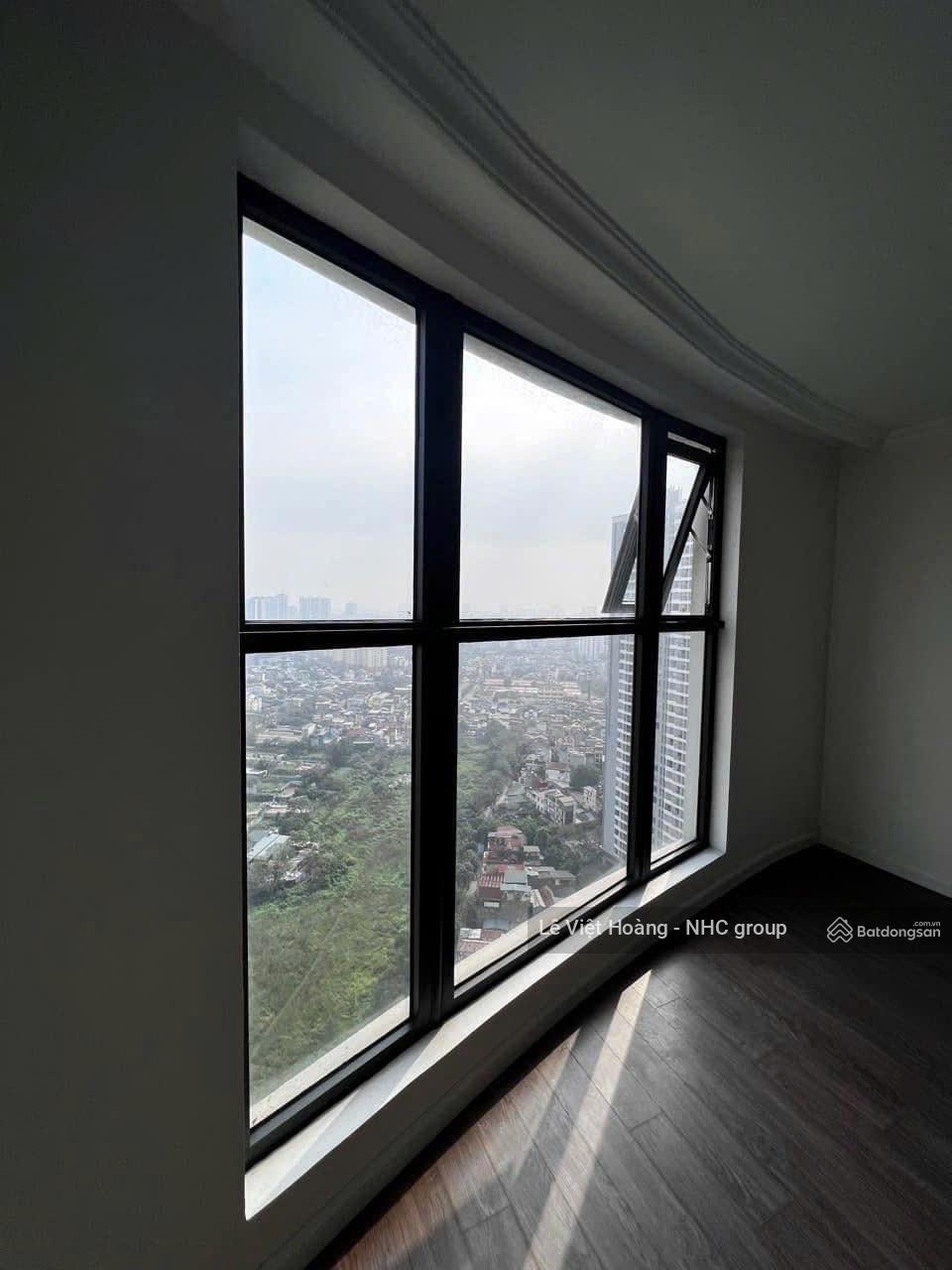 Bán gấp căn hộ 4PN 129m2 Sunshine Garden - Minh Khai - Hai Bà Trưng giá 6tỷ8 LH E Hoàng 0812 395 ***