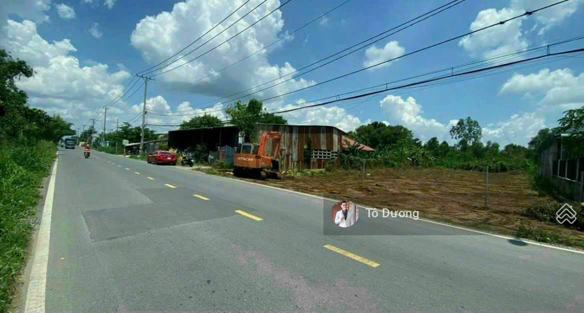 Bán 750m2 đất mặt tiền Đặng Công Bỉnh