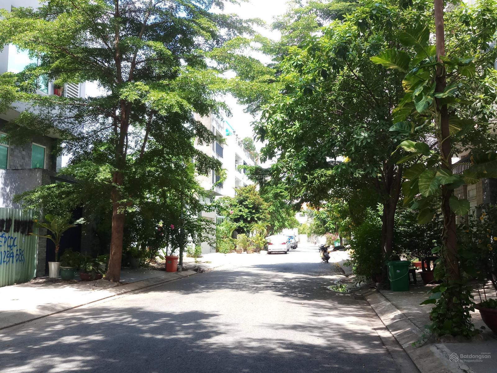 Nhà 233/3 Đặng Thùy Trâm, view thoáng. DT 6x20m. Hẻm thông công viên