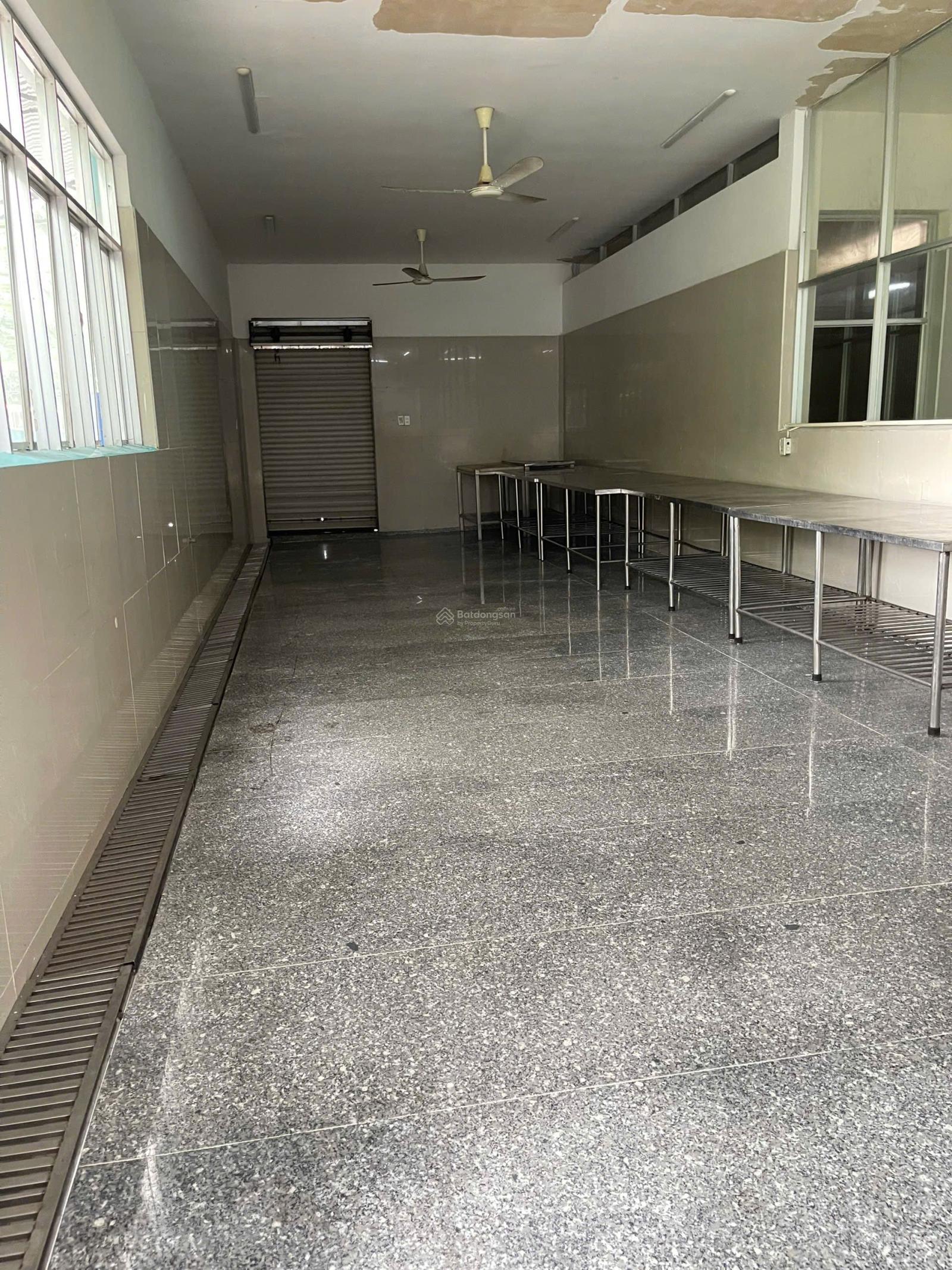 An Tây, Bến Cát, 3.800m2 đất, 1.500m2 xưởng. Giá: 130 triệu/tháng