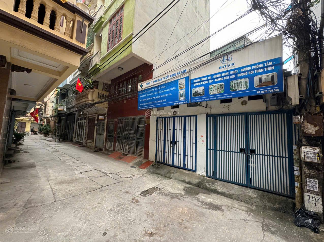 Bán nhà cấp 4 tại Tân Mai, Hoàng Mai. DT 43,3m2 - MT 5,8m nở hậu, mặt ngõ 2 oto tránh nhau