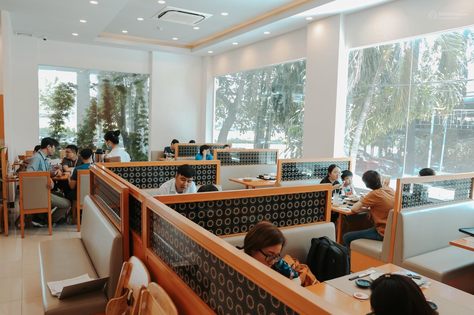 Cho thuê nhà MT đường Cộng Hòa, P.4, Quận Tân Bình. DT: 8x30m. 1 Trệt