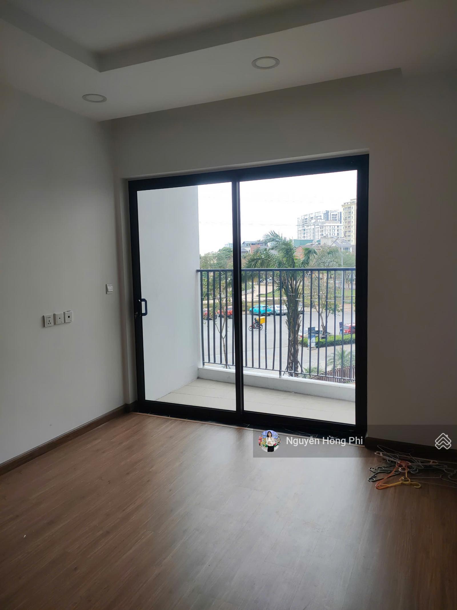 Cần bán căn hộ 77m2 view hồ Sài Đồng giá 6,5 tỷ bao thuế phí hàng xóm Vinhomes Riverside 0947 437 *** Cần bán căn hộ 77m2 view hồ Sài Đồng giá 6,5 tỷ bao thuế phí hàng xóm Vinhomes Riverside 0947 437 ***