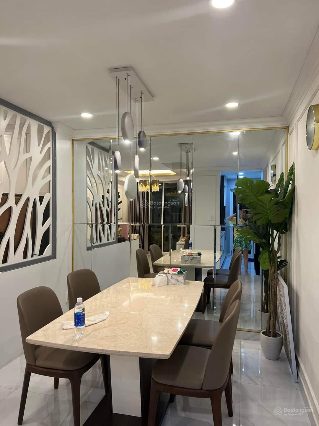 Bán gấp căn hộ Melody, Quận Tân Phú, 70m2, 2PN, full nội thất, giá bán 3.2 tỷ, liên hệ 0903 833 *** Bán gấp căn hộ Melody, Quận Tân Phú, 70m2, 2PN, full nội thất, giá bán 3.2 tỷ, liên hệ 0903 833 ***