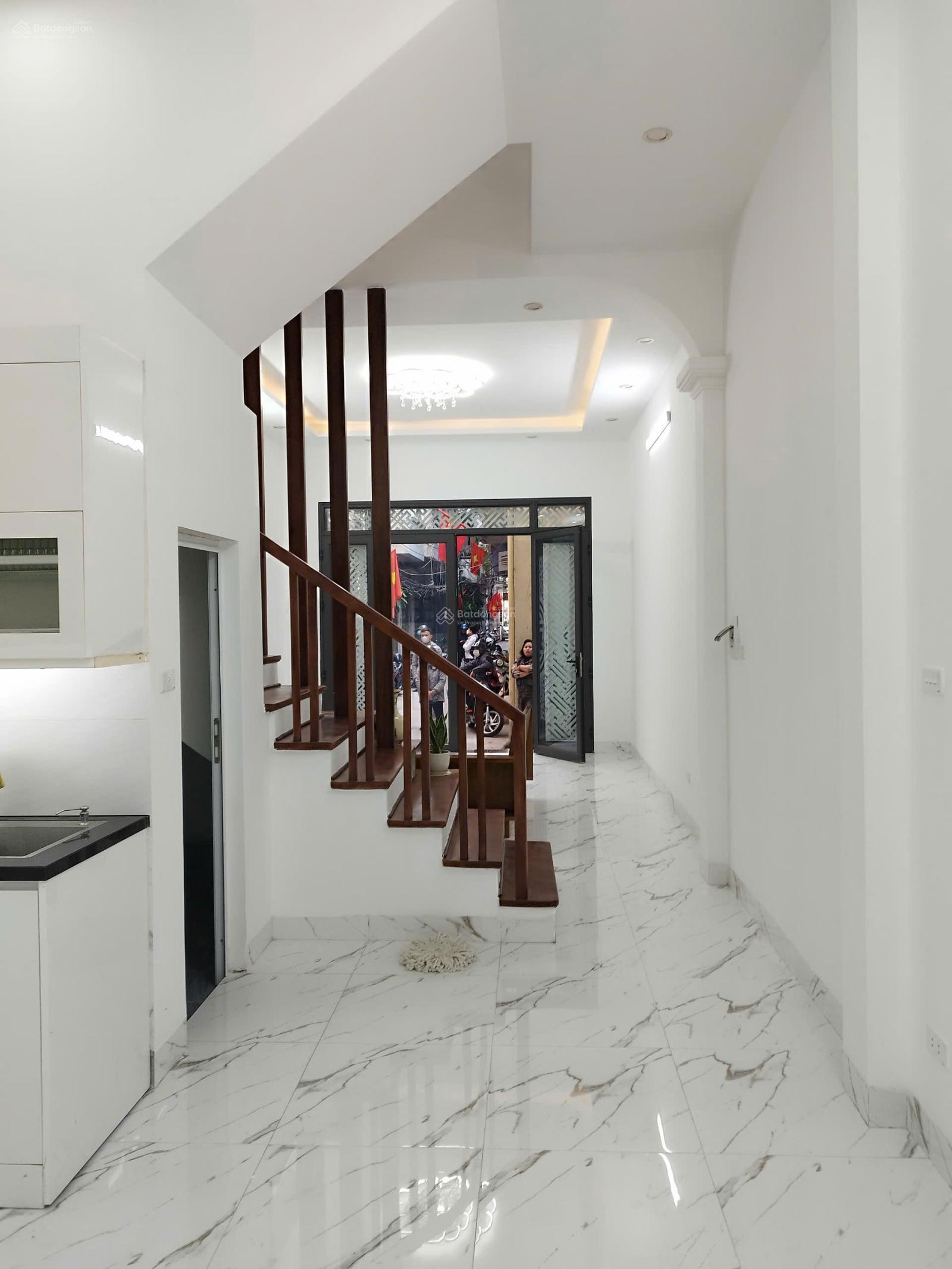 Ngã tư Ngô Thì Nhậm - Ô tô gửi gần 45/48 m2, 4 tầng nhà đẹp hợp ở lâu dài - 8 tỷ