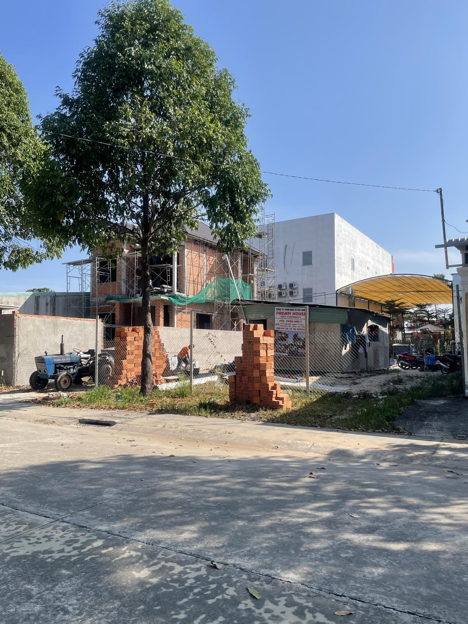 Kẹt tiền bán gấp lô đất ngay trung tâm hành chính Bàu Bàng cách chợ 300m, DT 75m2 full TC giá 989tr