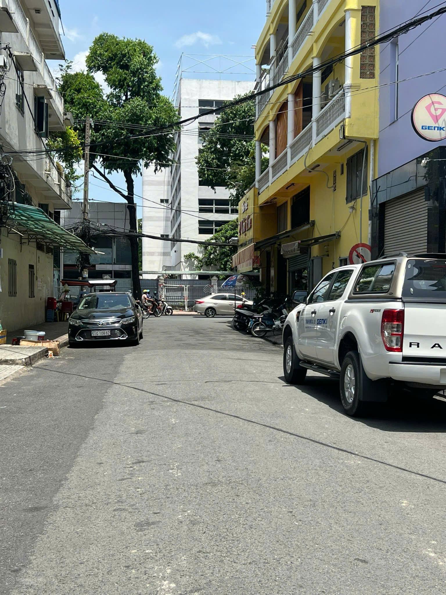 Làm việc chính chủ - CHDV hẻm nhựa 12m Xuân Diệu - sân bay - 8x20m - 9 tầng đủ PCCC - TN 250tr/th Làm việc chính chủ - CHDV hẻm nhựa 12m Xuân Diệu - sân bay - 8x20m - 9 tầng đủ PCCC - TN 250tr/th