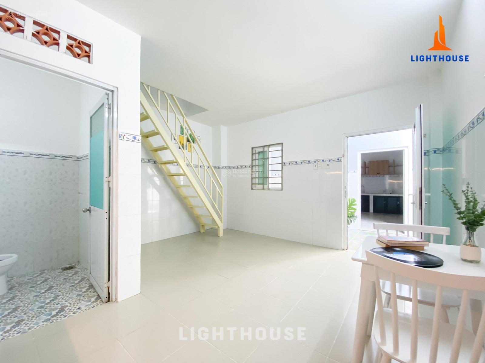 Căn hộ dạng trệt - lửng full nội thất ngay Nguyễn Thị Định, Quận 2