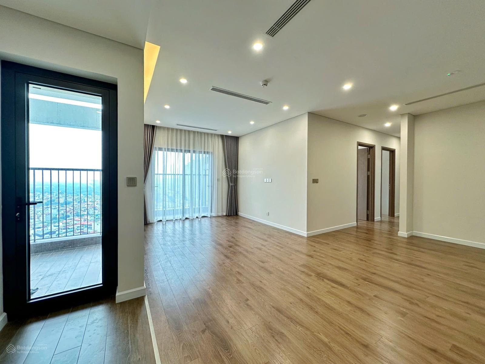 Hot! Cho thuê chung cư Paragon - Cầu Giấy. 140m2 - 3 ngủ - đồ cơ bản. 17 triệu/th. 0971 337 *** Hot! Cho thuê chung cư Paragon - Cầu Giấy. 140m2 - 3 ngủ - đồ cơ bản. 17 triệu/th. 0971 337 ***