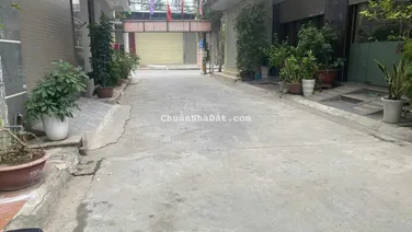 Bán đất 70m2 thị trắn Phùng 2 mặt đường trước sau thuận tiện giao thông giá 5.75tỷ