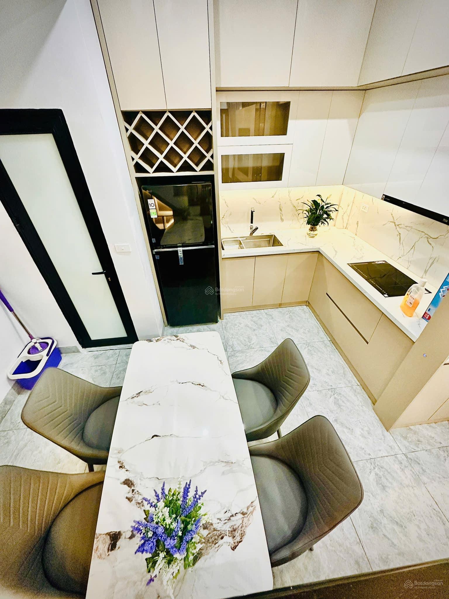 Nhà đẹp như khách sạn ngõ nông, cách phố vài bước Bùi Xương Trạch 46m2 chỉ 9.29 tỷ