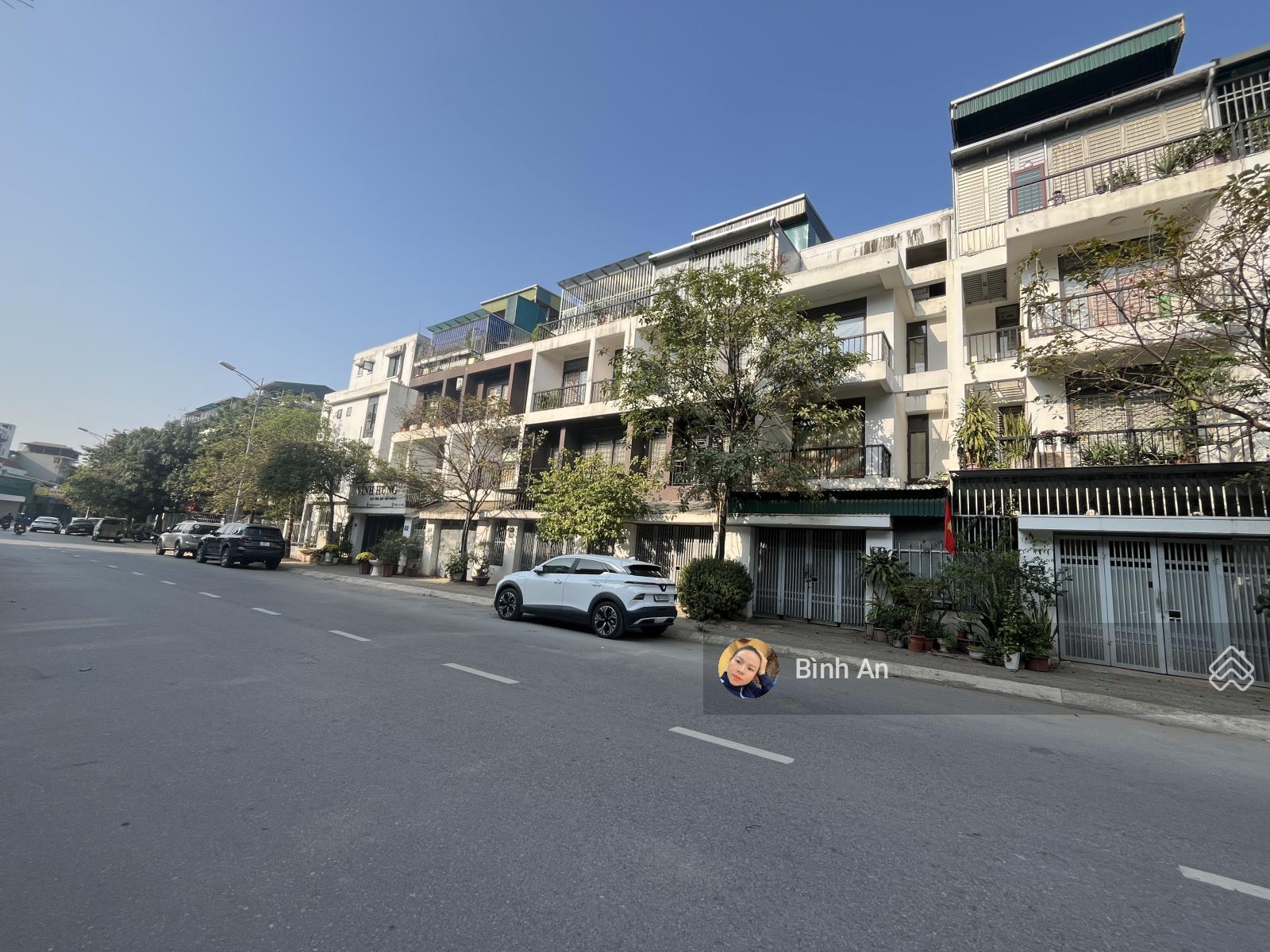 Bán gấp nhà phân lô Ao Sào vị trí đẹp khu vực trung tâm quận Hoàng Mai diện tích 75m2 22 tỷ