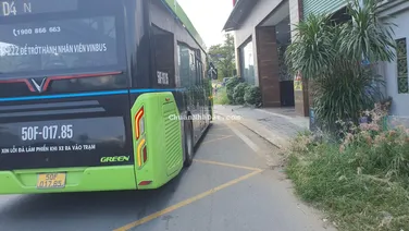 Mặt tiền đường Liên Phường Quận 9, ngang 6m, giá 115tr/m2