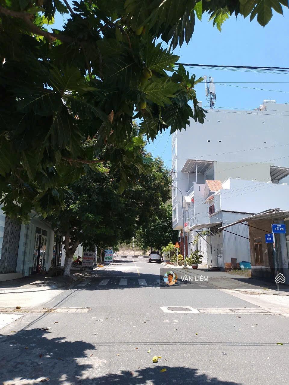 Bán đất tái định cư Hòn Rớ 2, hướng Tây Nam - DT 100m2 đường rộng 13.5m