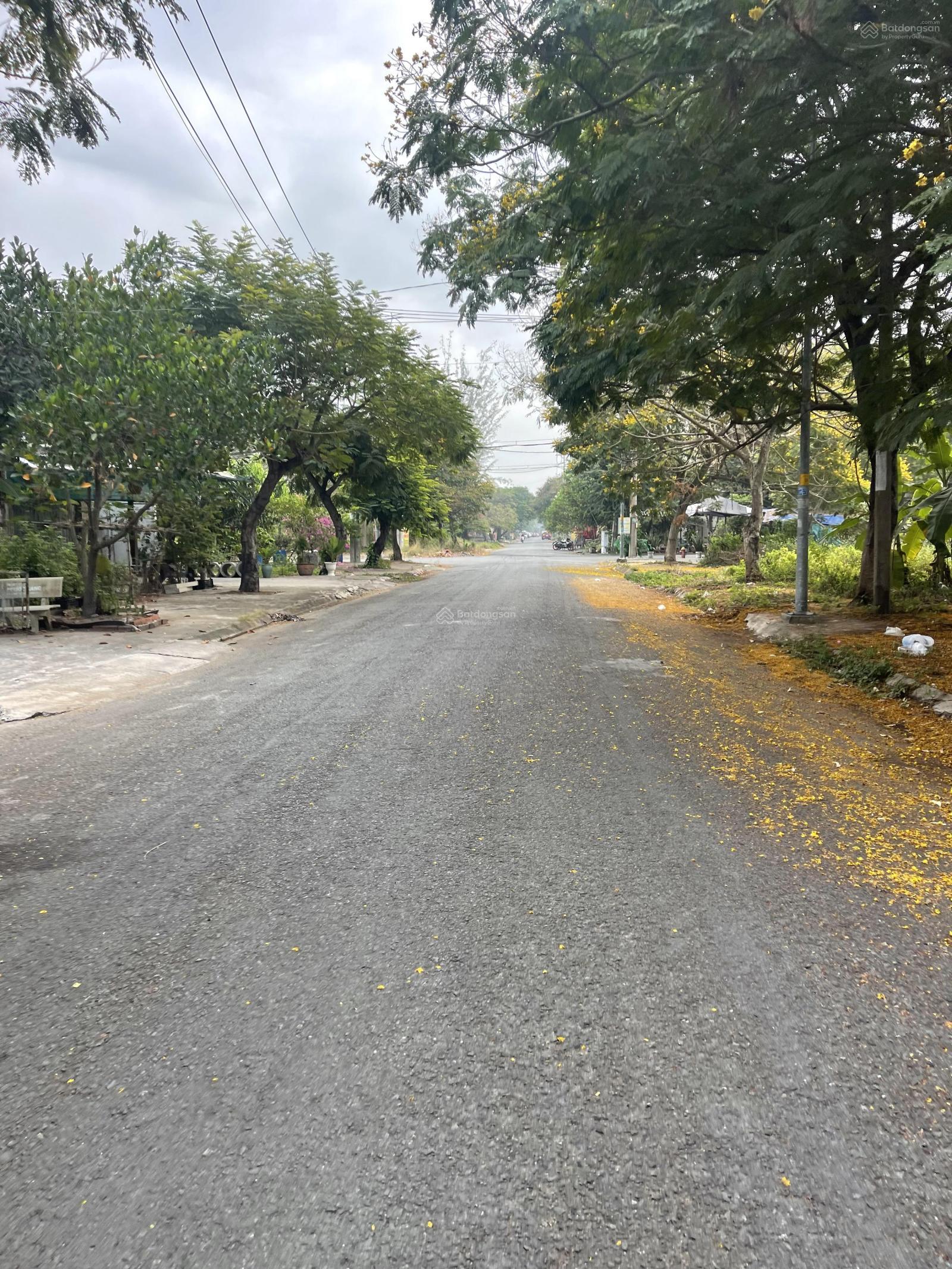 Bán đất mặt tiền đường 512 Long Thới LH 0939 500 ***