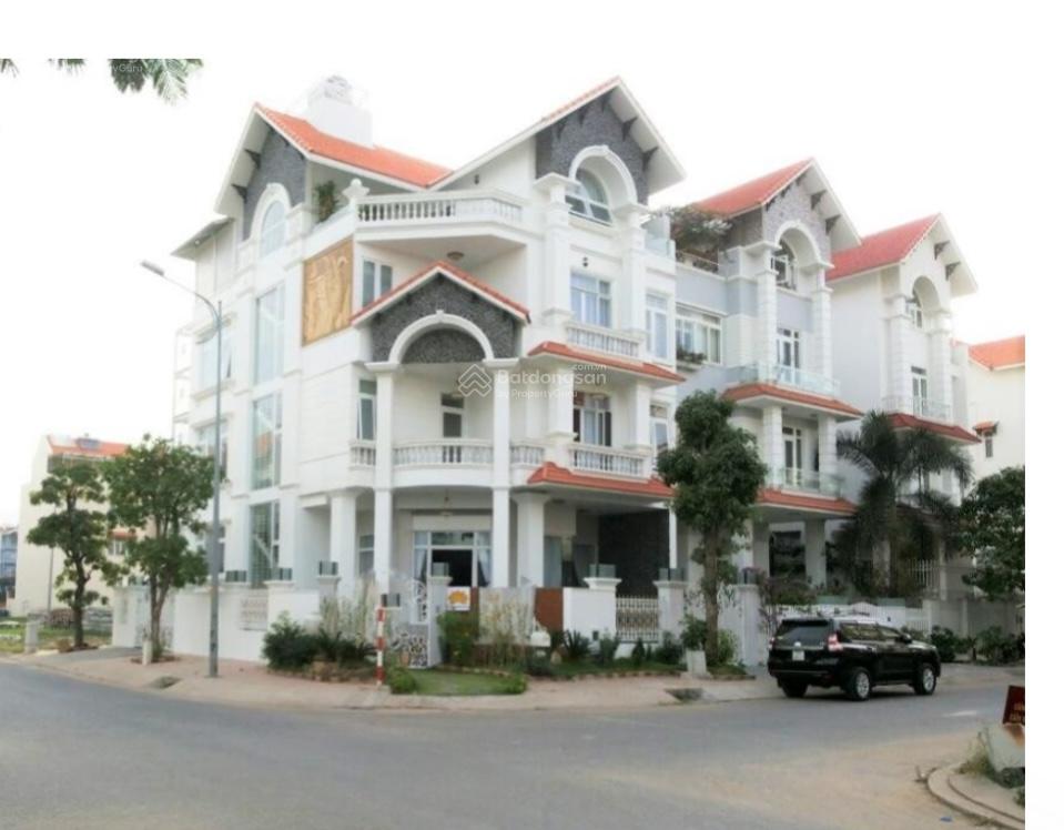 Biệt thự Himlam Kênh Tẻ, Tân Hưng, Quận 7, có hầm, thang máy. 200m2, 45 tỷ