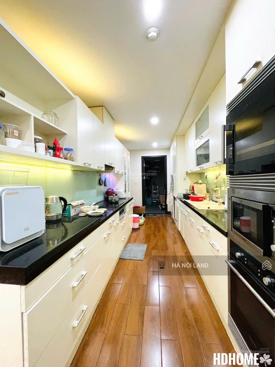 Cho thuê căn hộ 2PN, 2VS, 130m2 tại Mandarin Garden, Hoàng Minh Giám, 25 triệu. LH 0903 296 ***