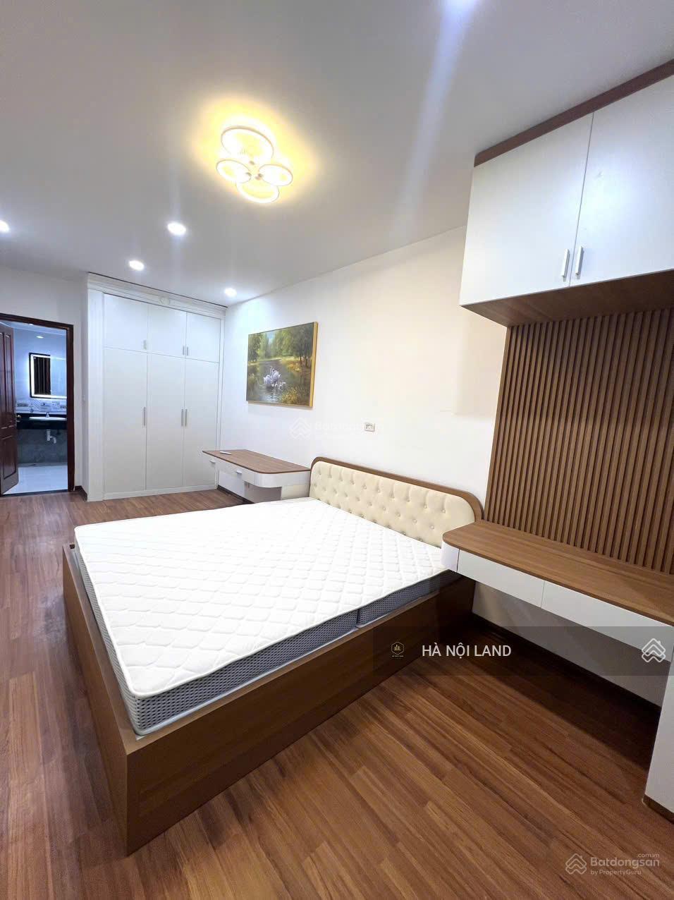 Cho thuê căn hộ 2PN, 2VS, 130m2 tại Mandarin Garden, Hoàng Minh Giám, 25 triệu. LH 0903 296 ***