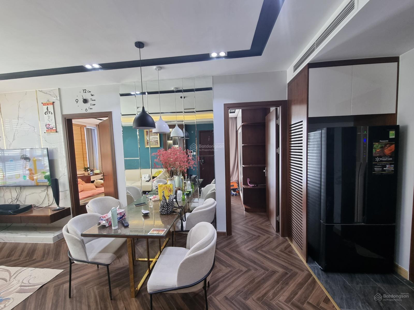 Cho thuê căn 1 phòng ngủ tòa Green Diamond 93 Láng Hạ, đủ đồ giá 16 tr/th. LH: 0911 400 ***