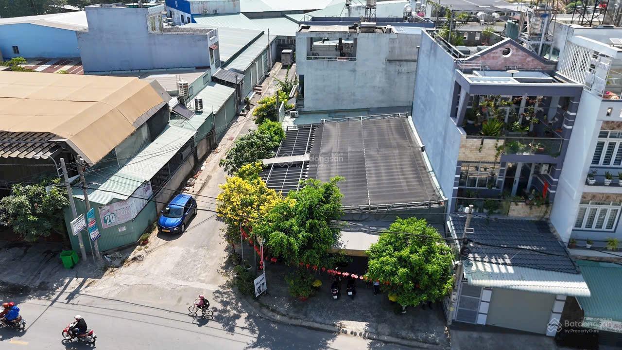 Lô góc 2MT kinh doanh Tô Ký, 11x19m, đường đi lại thuận tiện