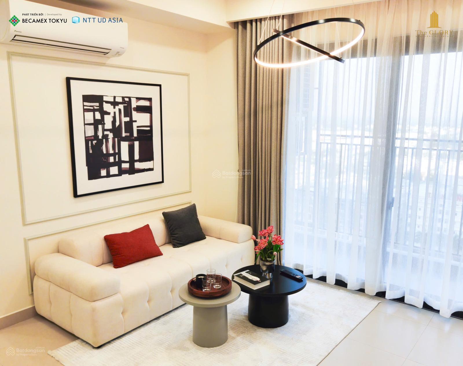 Bán Căn hộ The GLORY,loại 2PN thanh toán 50% Nhận nhà ngày, bàn giao máy lạnh,bếp.Xem nhà trực tiếp