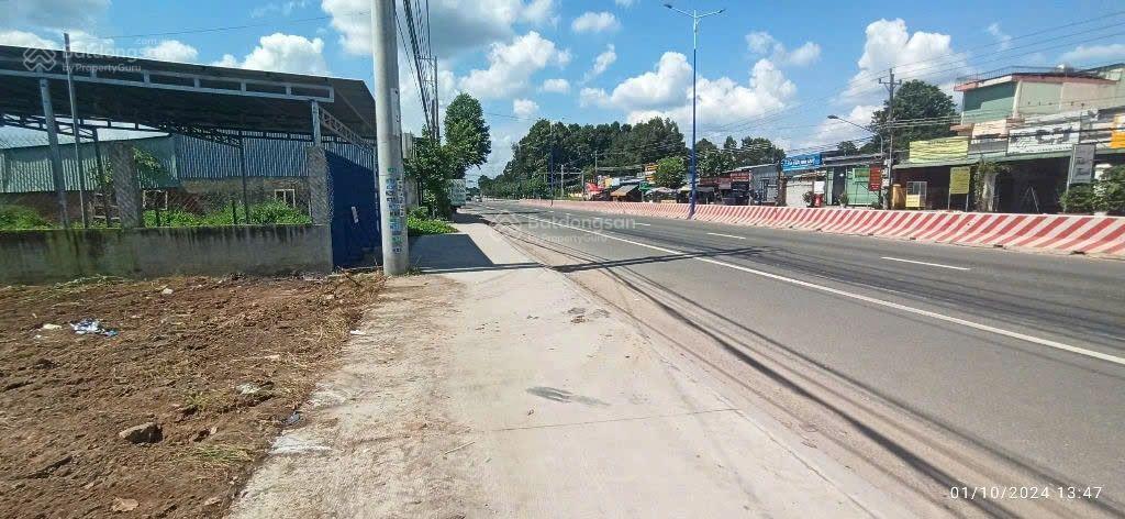 Hạ giá chào thêm 3 tỉ cần bán lô đất 3539m2 ngang 30m mặt tiền QL 13 Lai Uyên Bàu Bàng Hạ giá chào thêm 3 tỉ cần bán lô đất 3539m2 ngang 30m mặt tiền QL 13 Lai Uyên Bàu Bàng