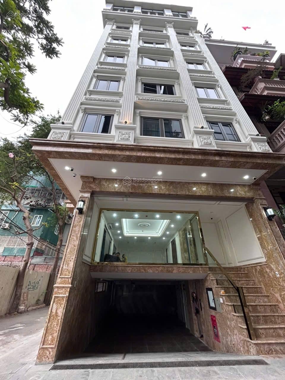 Bán tòa nhà căn hộ dịch vụ lô góc đẹp nhất Cầu Giấy, Hoàng Quốc Việt, 9 tầng + hầm