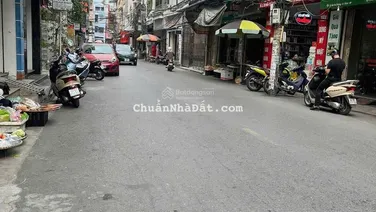 Bán nhà mặt phố Vũ Chí Thắng - 44m2 - mặt tiền hiếm 5,2m - 3 tầng - giá ổn áp 5,2 tỷ