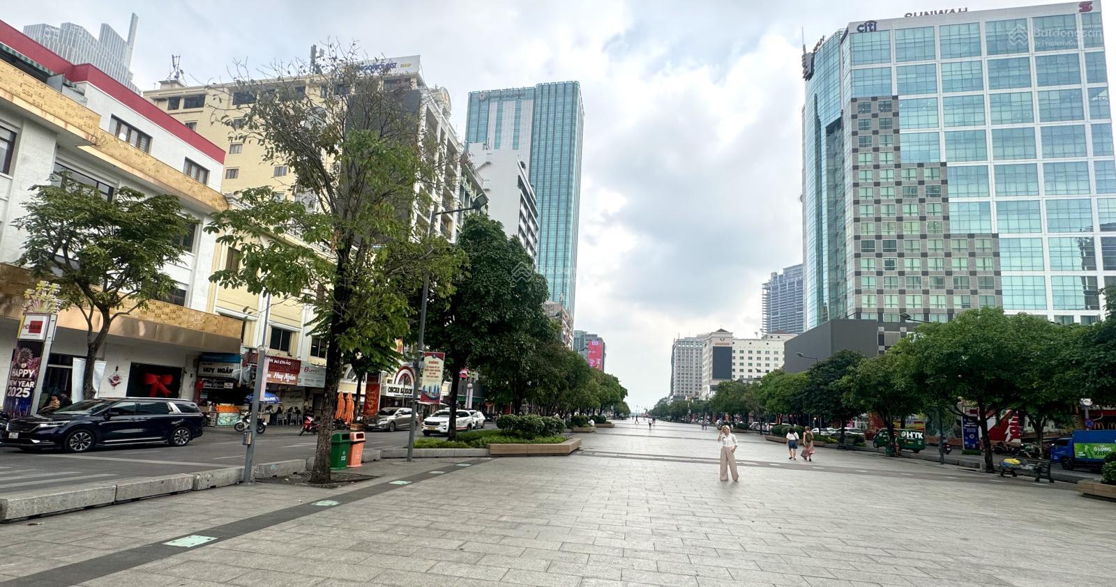 Độc tôn chào bán cung đường Nguyễn Huệ, Bến Nghé, Quận 1- DT 464m2 ngang 18m*24m- HDT đều 1,3tỷ/th