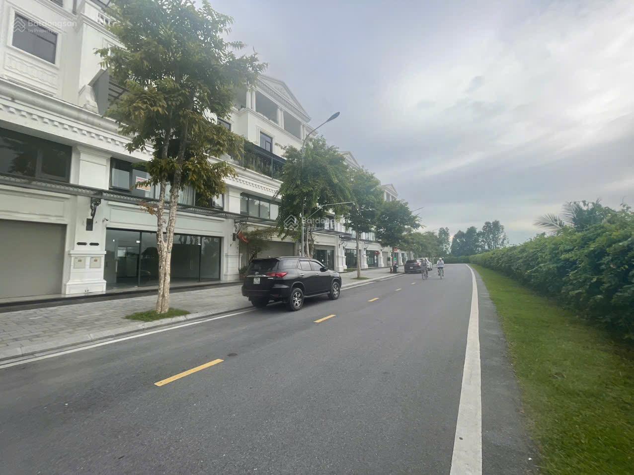 Bán căn mặt đường Cầu Rào 3, Vin Marina 165m2, đã hoàn thiện, giá cực rẻ 21,5 tỷ, sổ đỏ lâu dài