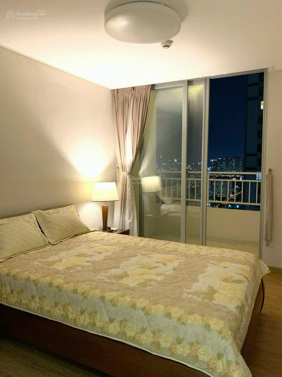 Cho thuê căn hộ Hoàng Anh River View 157m2 ba phòng full giá 25 triệu