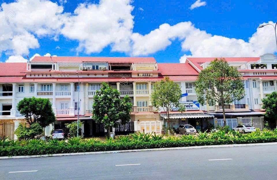 Bán gấp Nhà mặt phố Lý Thái Tổ, 12,7 tỷ, 90m2, 4PN, 5WC tại Hưng Phú, Cái Răng, Cần Thơ