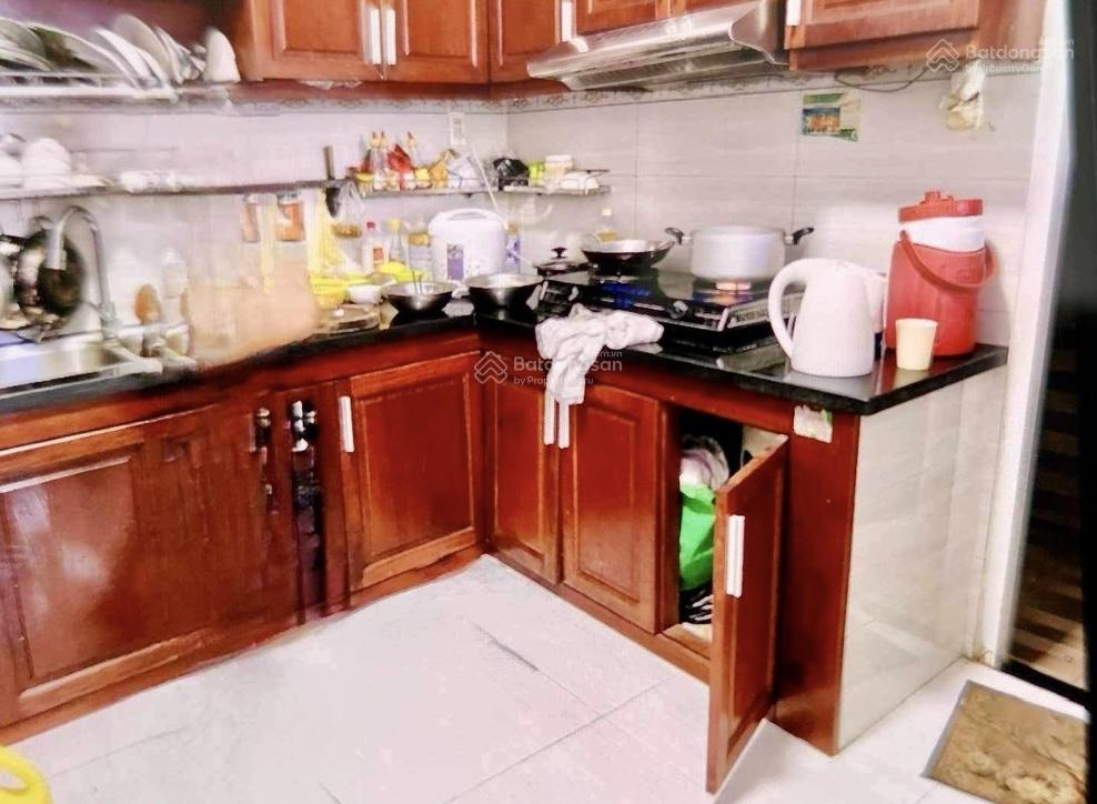 Nhà Hoàng Diệu 2, Linh Trung, 2 tầng 3PN 2WC, sát trường ĐH SPKT, 5,7 tỷ