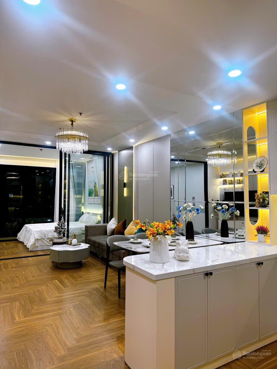 Bùng nổ căn hộ 2PN sửa 3PN đang giảm sâu, giá tốt nhất thị trường, LH em: 0985 566 *** để đi xem nhà