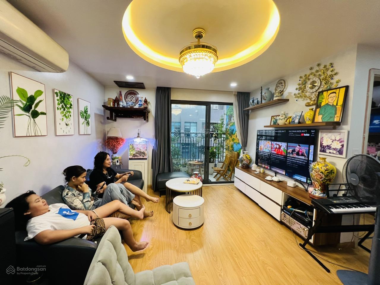 Chính chủ bán căn 2PN Garden Hill 99 Trần Bình, DT 69m, giá 5.4 tỷ, sẵn sổ, full nội thất nhập khẩu