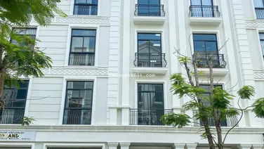 Nhà Phố Manhattan Glory 96m2 đường thông, số đẹp, giá tốt thị trường là đây