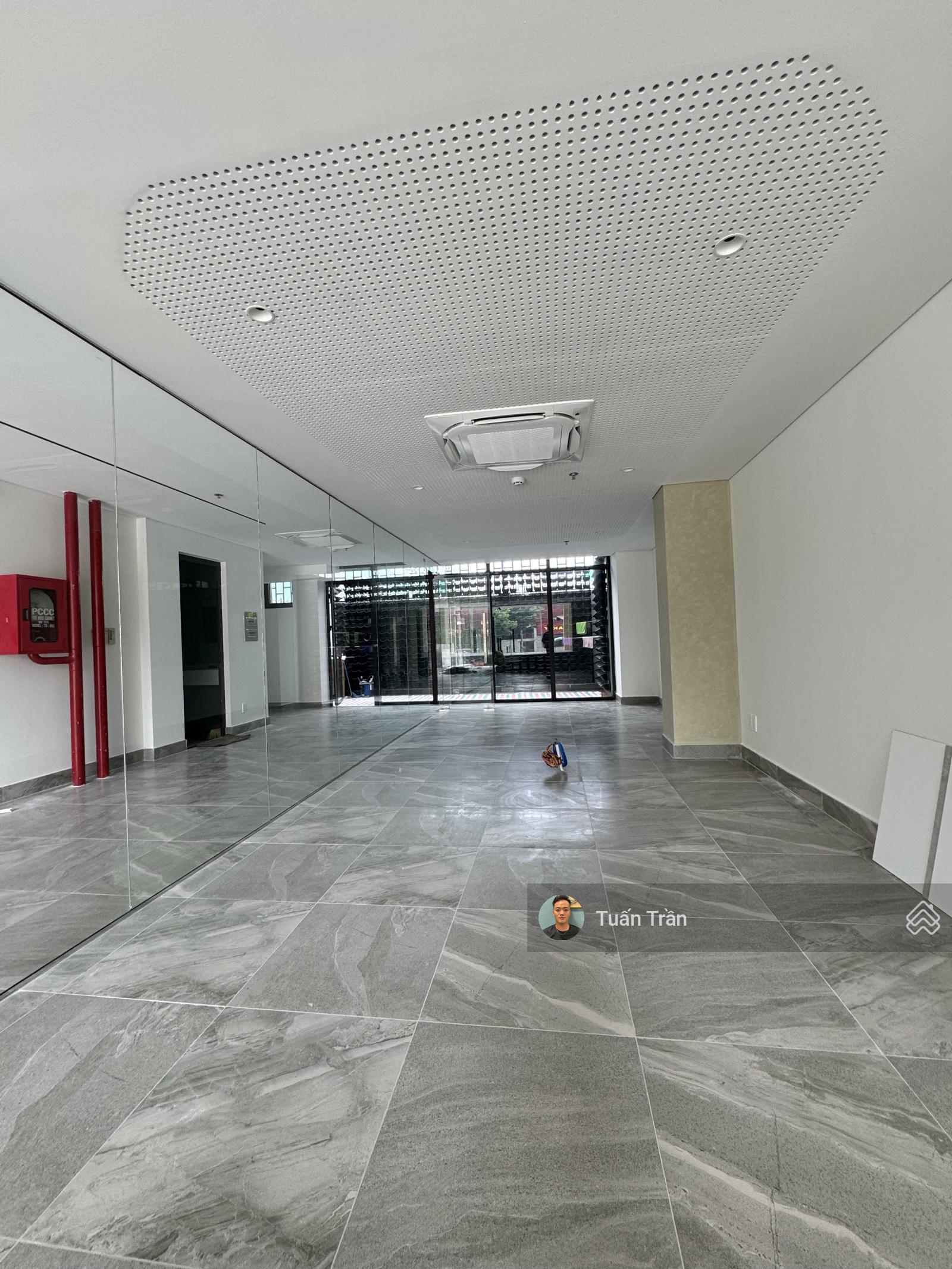 Cho thuê toà VP mặt tiền sông SG Khu TML. Kế Đảo Kim Cương. DT 10x24m hầm 5 lầu. Giá 250tr/tháng Cho thuê toà VP mặt tiền sông SG Khu TML. Kế Đảo Kim Cương. DT 10x24m hầm 5 lầu. Giá 250tr/tháng