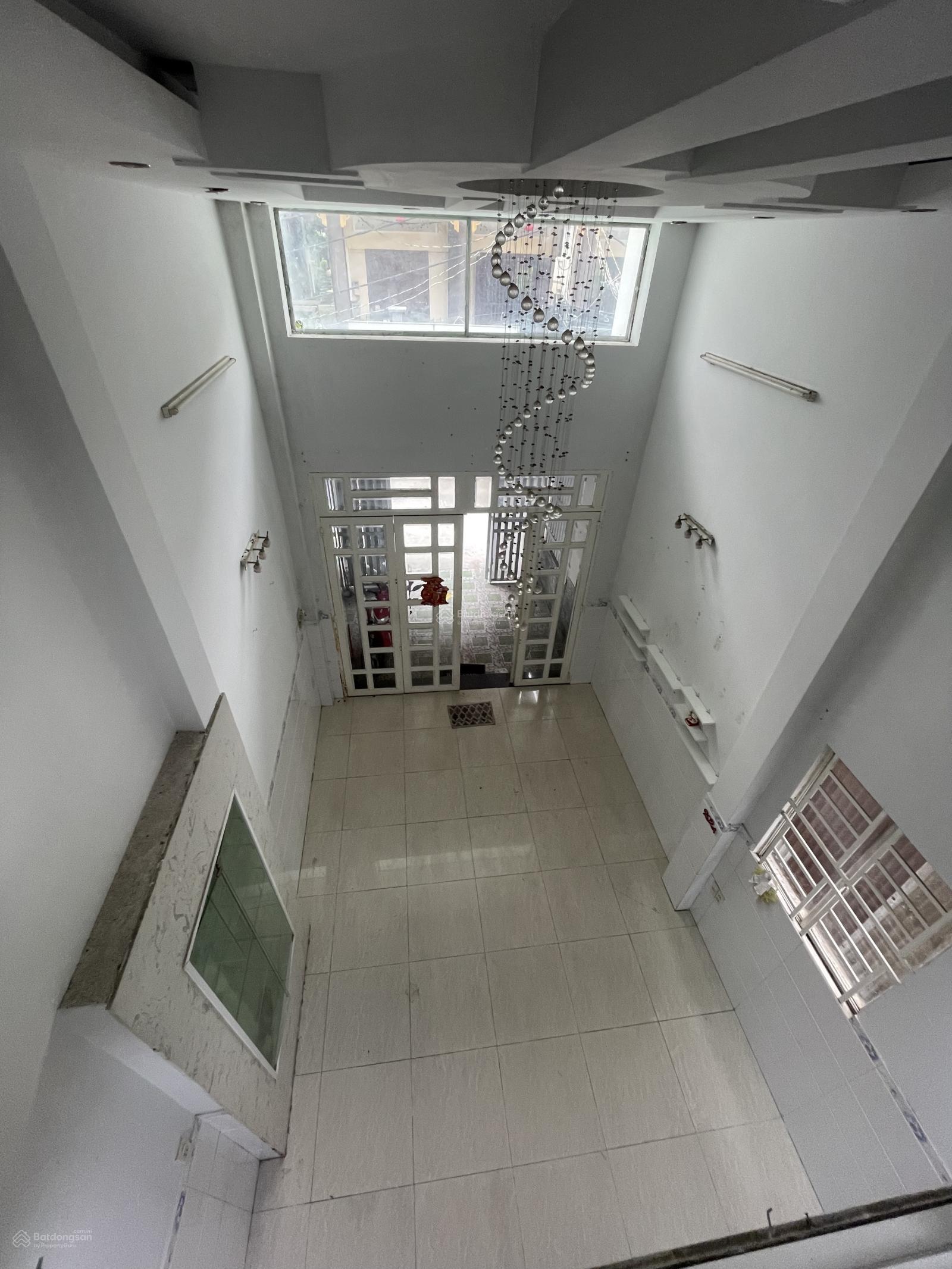 Bán nhà hẻm ô tô 793 KDC Kiều Đàm, giá cực chất 7,7 tỷ, 77m2, 3PN, 2WC