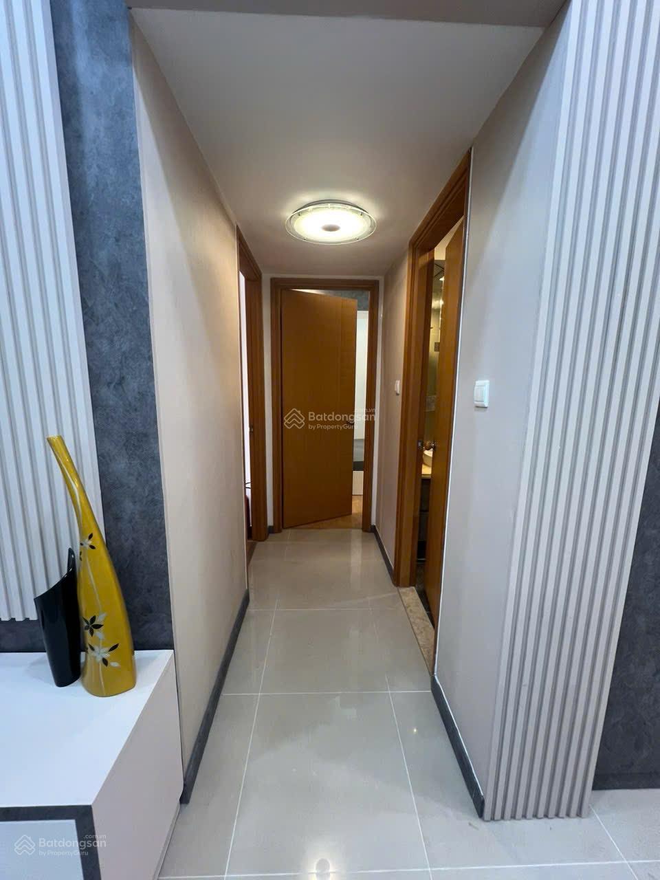 Bán căn hộ chung cư cao cấp. Gần Landmark 81. View sông. 90m2 Giá 2.850 tỷ. 2 phòng ngủ