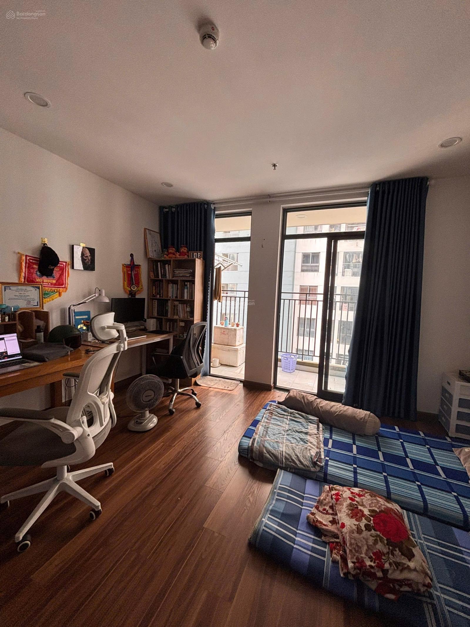 Cho thuê căn hộ the East Gate ngay Làng Đại học, tiện đi Metro vào trung tâm, gym hồ bơi miễn phí