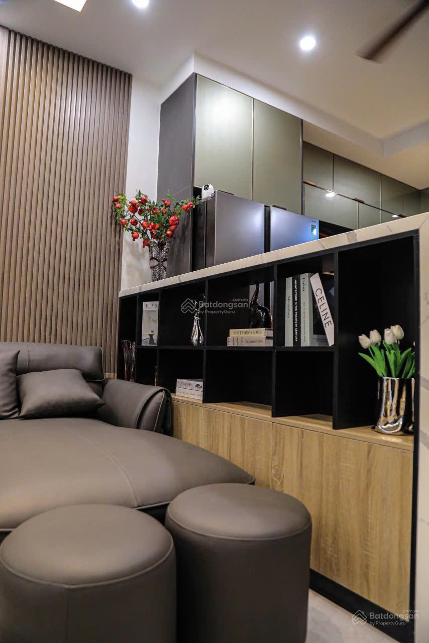 Bán căn hộ 4PN, 2WC, 135.4m2 tại Trung Hòa, Cầu Giấy, Hà Nội, giá tốt 8.5 tỷ