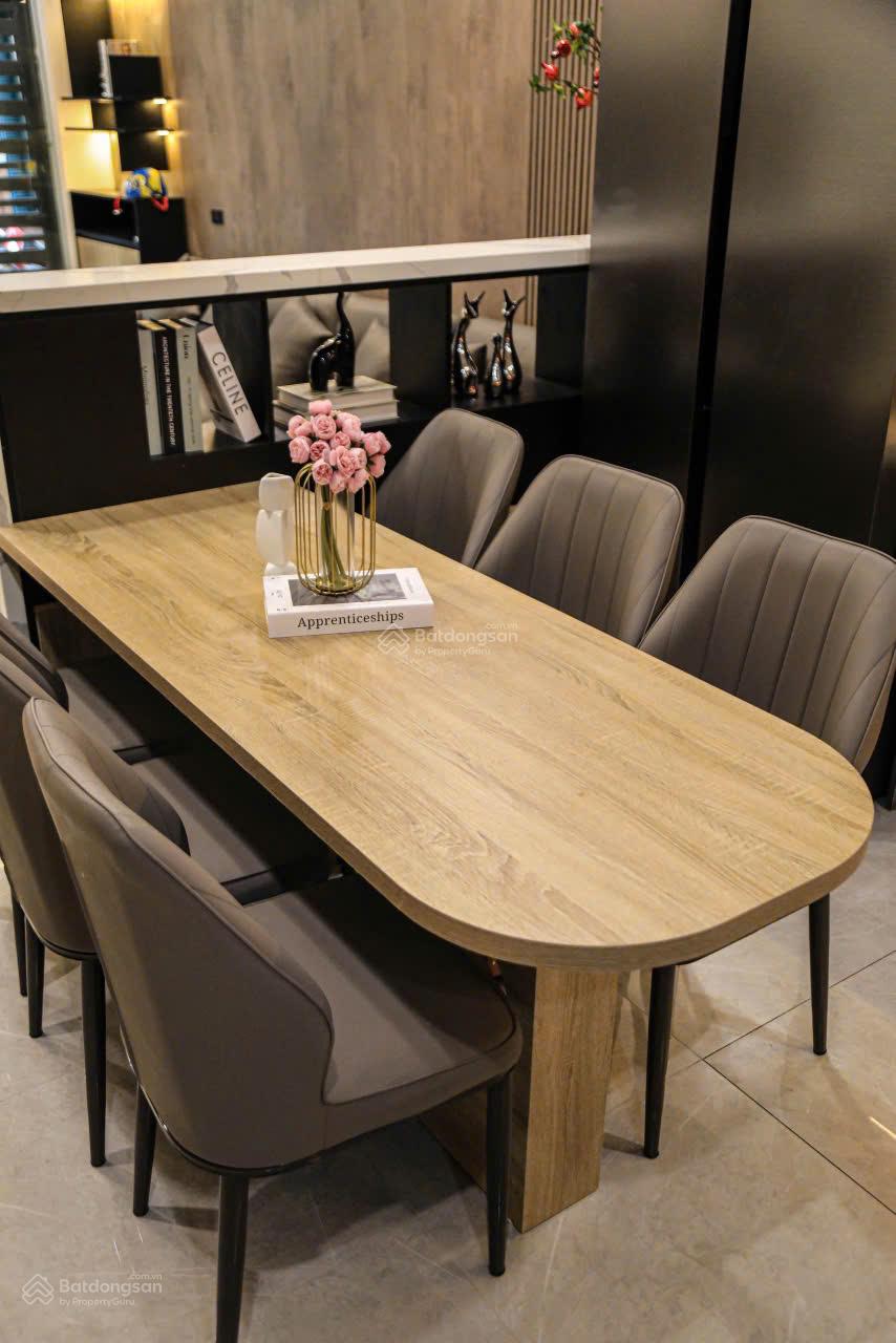 Bán căn hộ 4PN, 2WC, 135.4m2 tại Trung Hòa, Cầu Giấy, Hà Nội, giá tốt 8.5 tỷ