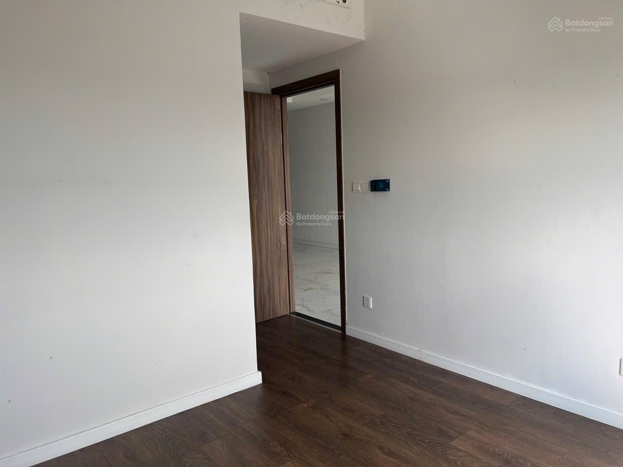 Chính chủ dư căn hộ 2PN để trống bán 2.7 tỷ bao sang tên có sổ hồng