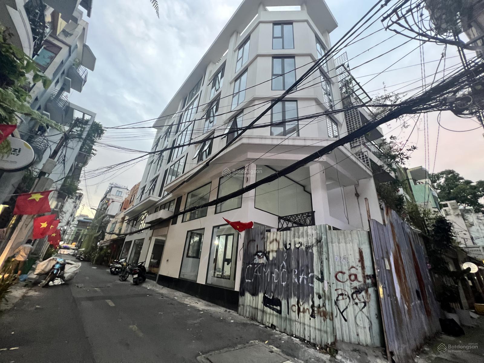 Nhà 2 Mặt Tiền Kinh Doanh - Phạm Ngọc Thạch gần Hồ Con Rùa (6,5m x 14m) Nhỉnh 40 tỷ