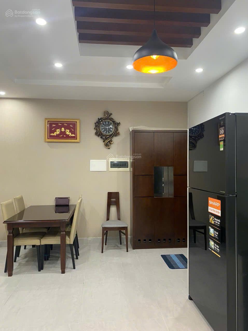 Bán nhanh căn góc 91m2 Sky Garden 1, căn 3PN, 2WC, full nội thất đẹp, giá rẻ 5,8tỷ. LH 0906 710 ***
