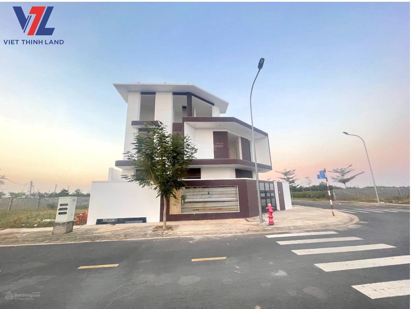 Bán nền ngộp Hiệp Phước Harbour View 1,370 tỷ - 80m2, sổ riêng, xây tự do Bán nền ngộp Hiệp Phước Harbour View 1,370 tỷ - 80m2, sổ riêng, xây tự do