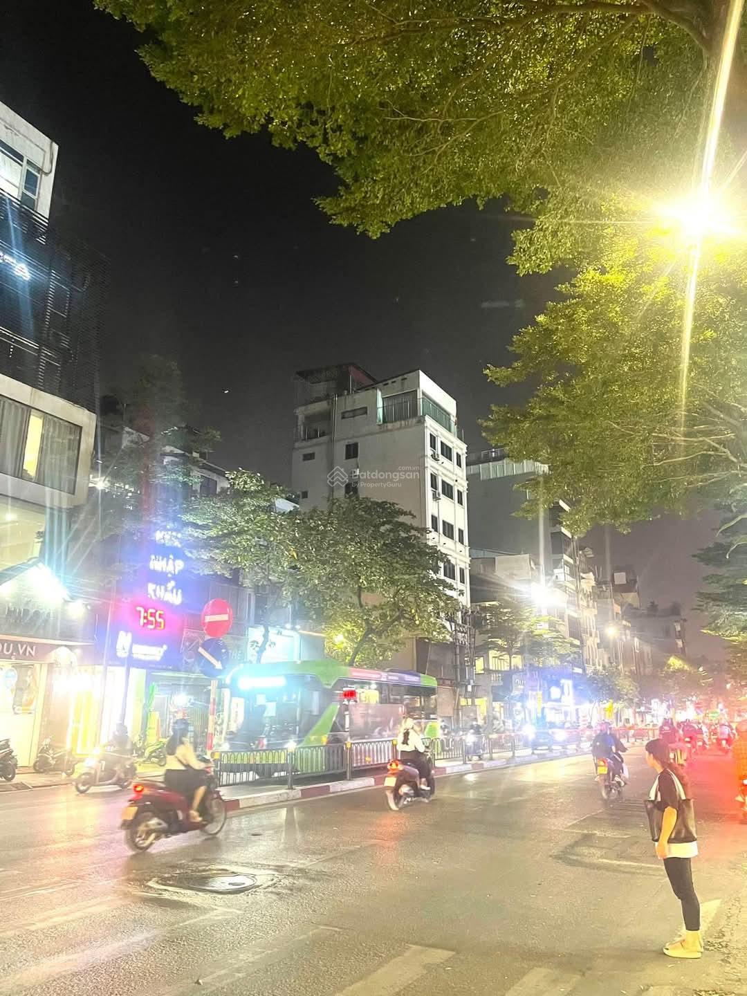 Bán nhà mặt phố Tôn Đức Thắng, Đống Đa, KD sầm uất ngày đêm, đầu tư đỉnh, 7 tầng, 105m2, giá 43 tỷ