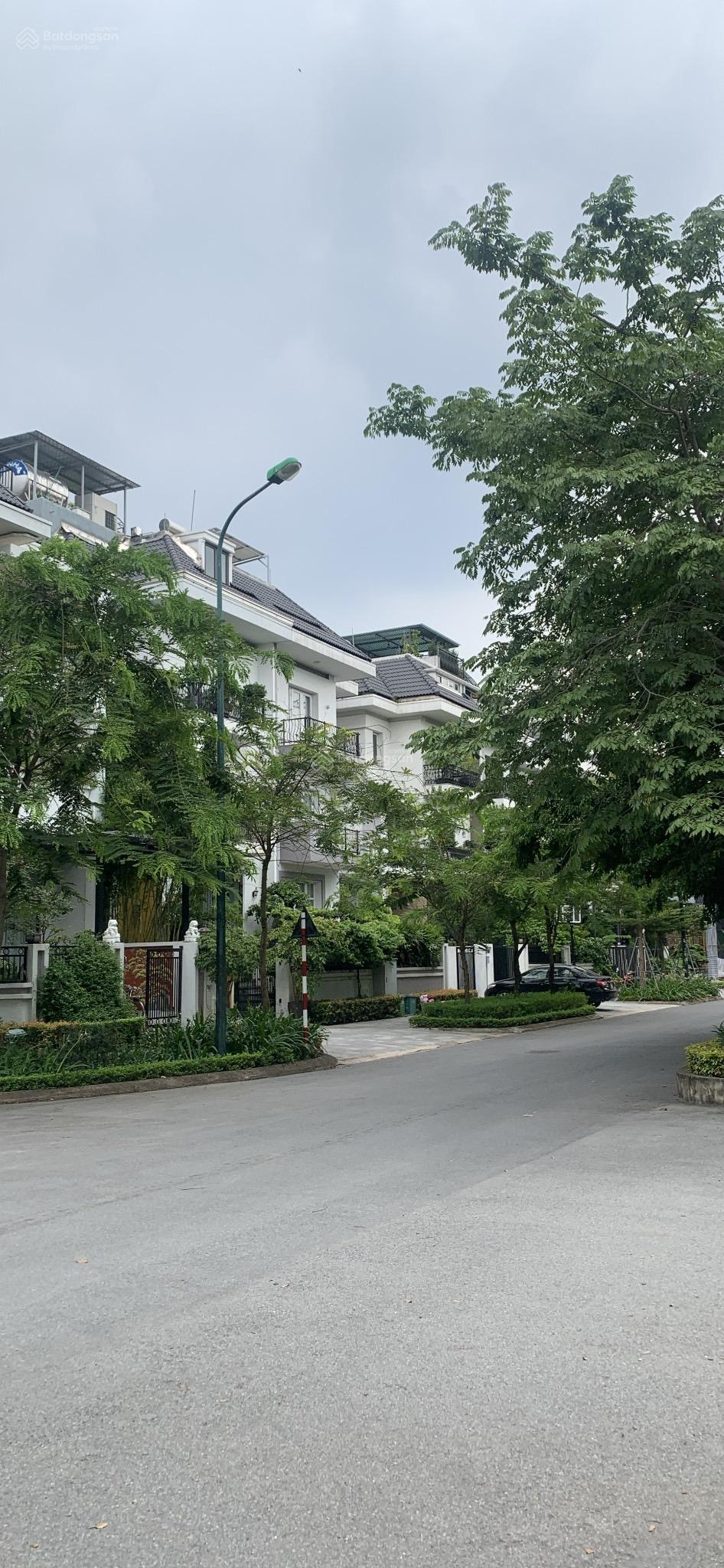 53,2 tỷ- Bán gấp Liền Kề Khu K tại Ciputra Hà Nội, 380 triệu / m2, 140 m2